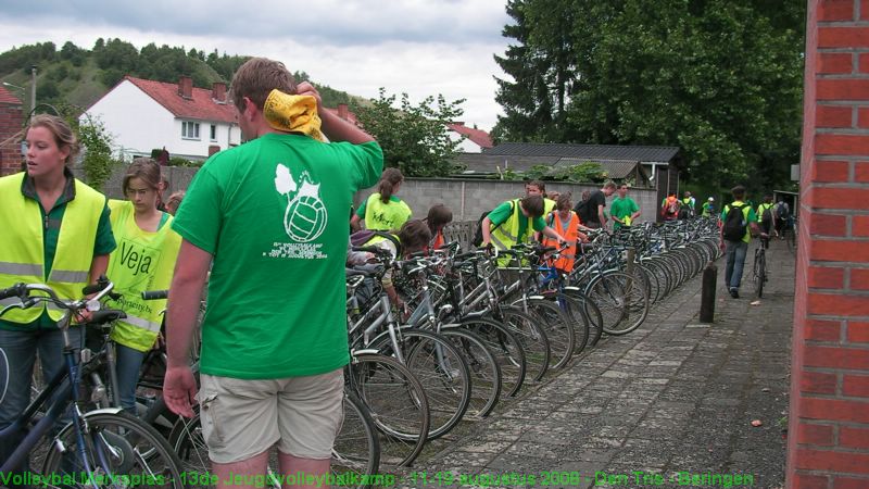 De fietsers zijn aangekomen.