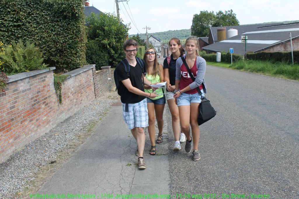 Gezellig samen wandelen.