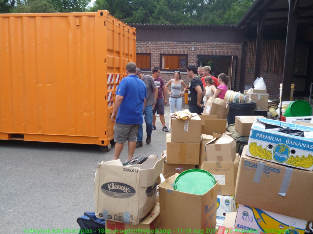 En op de kampplaats weer uitladen.