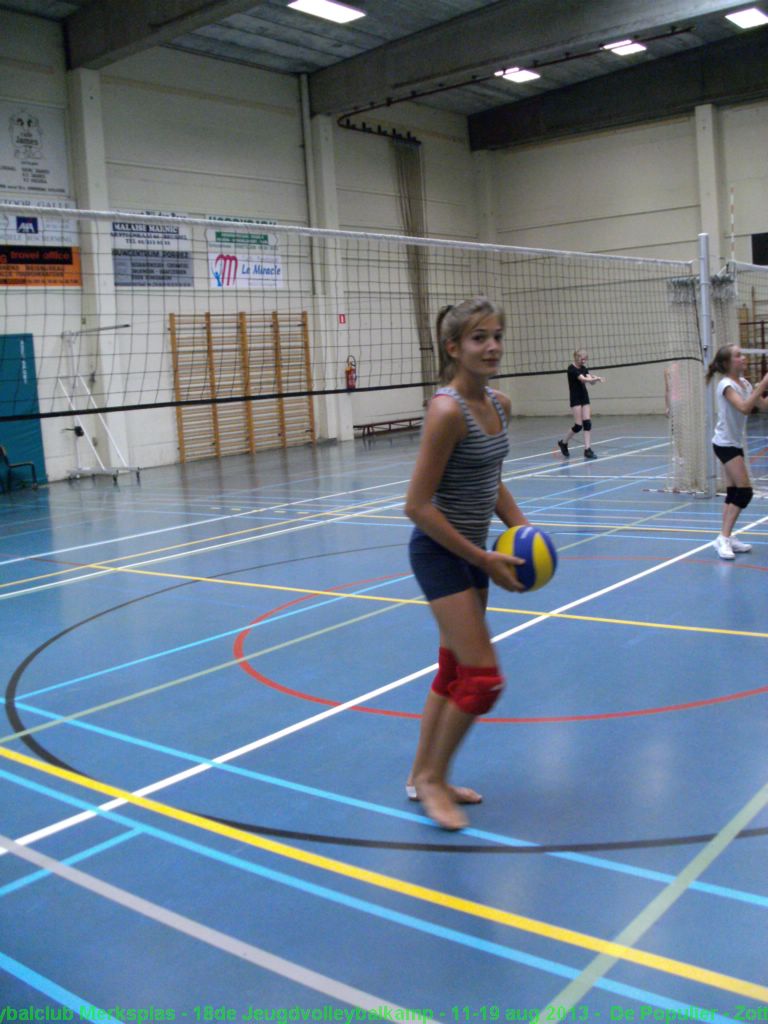 Training meisjes Cadetten.