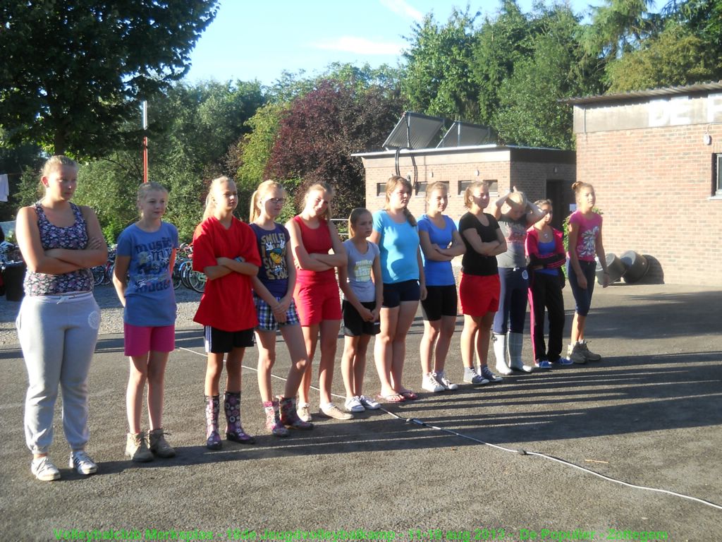 Commandotocht met de meisjes Cadetten.
