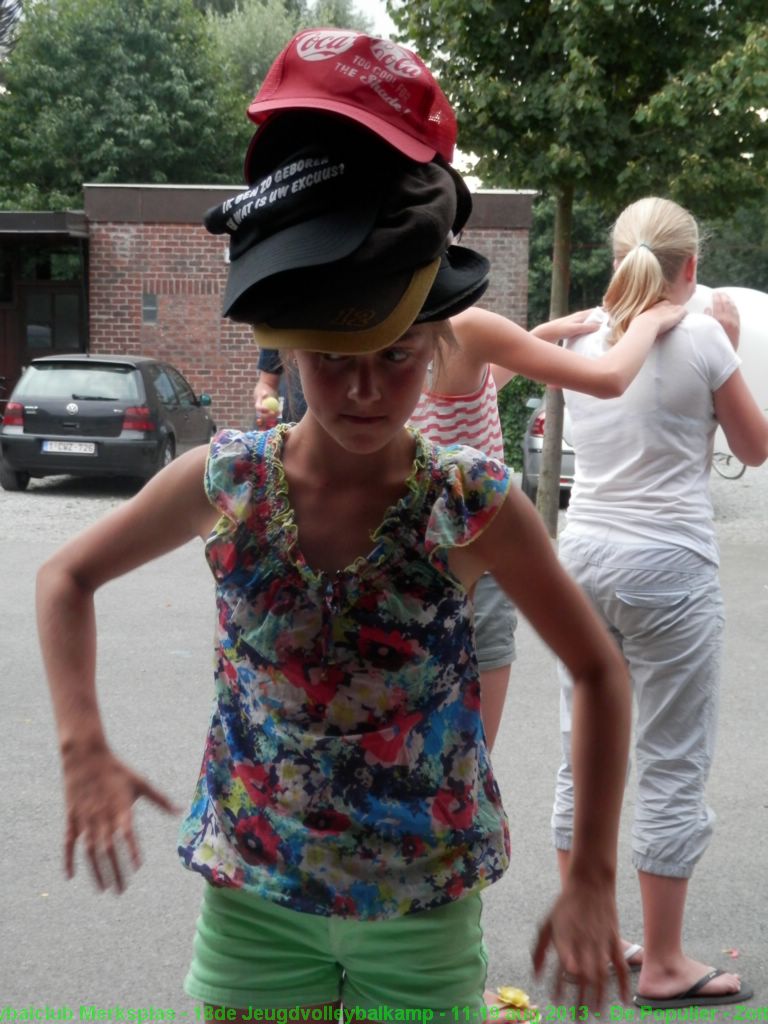 Hoeveel petten moesten dat ook alweer zijn?