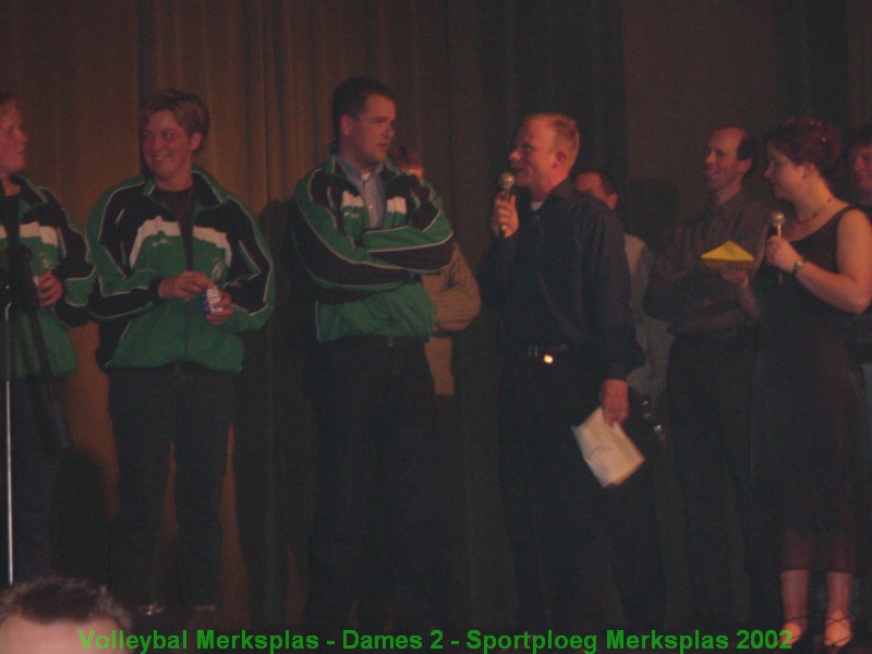 Jawel! Dames 2 is sportploeg 2002!